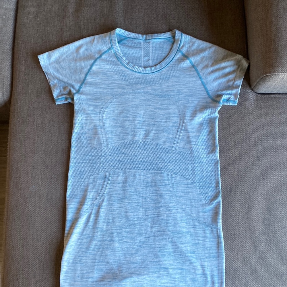 Lululemon swiftly tech short sleeve